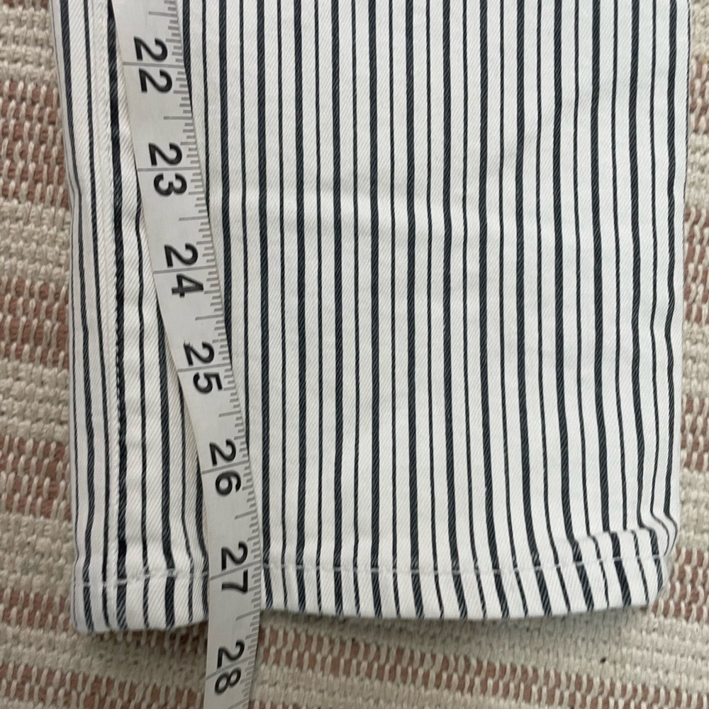 * | FRAME | Le High Straight Jeans. Size 26. - Picture 8 of 12